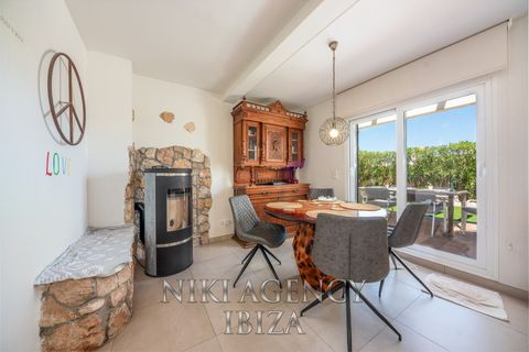 Villa a Cala Tarida, Ibiza, Cala Tarida - € 795.000 | Ref: CVE074 - foto 9